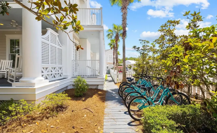 38 Seaside Avenue, Seaside, Florida with bikes parked
