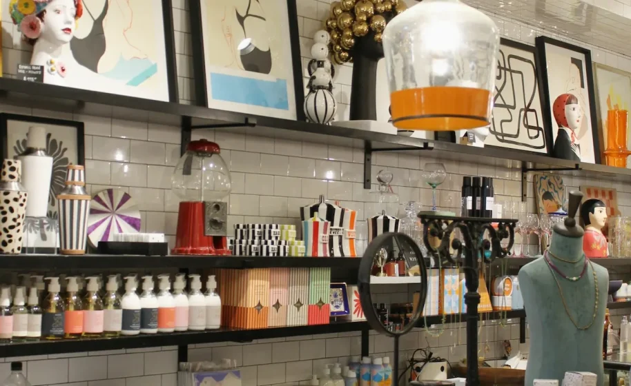 Art of Simple shop in Seaside